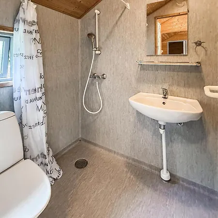 2 Bedroom Beautiful In Feriehus Vejle